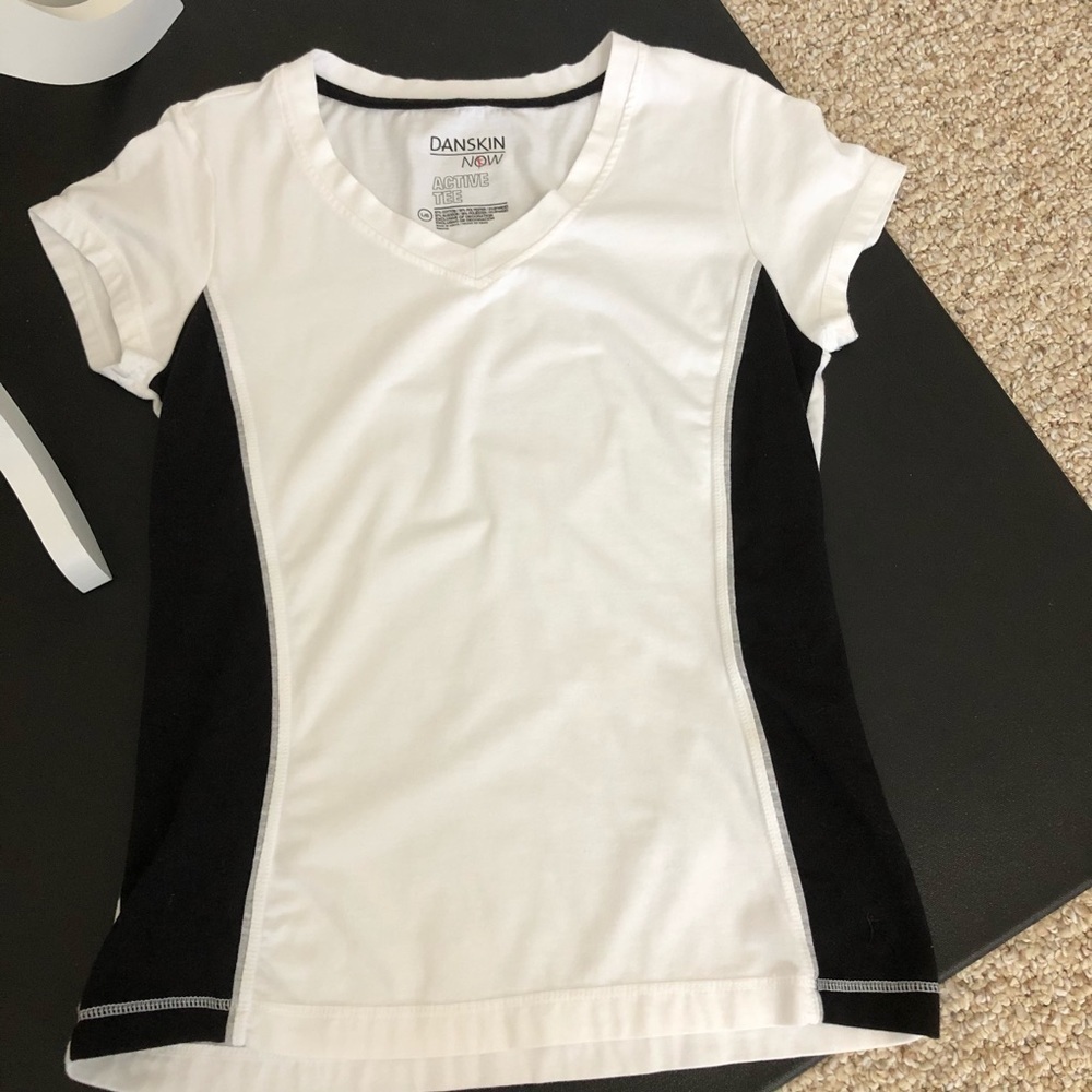 Danskin Now Active Tee, like new